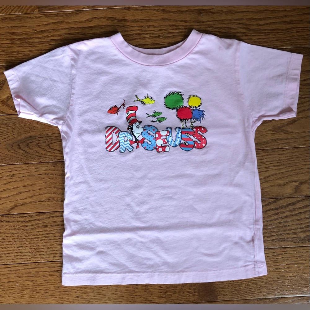 Light Pink Short Sleeve Dr. Seuss T-shirt- size 4T